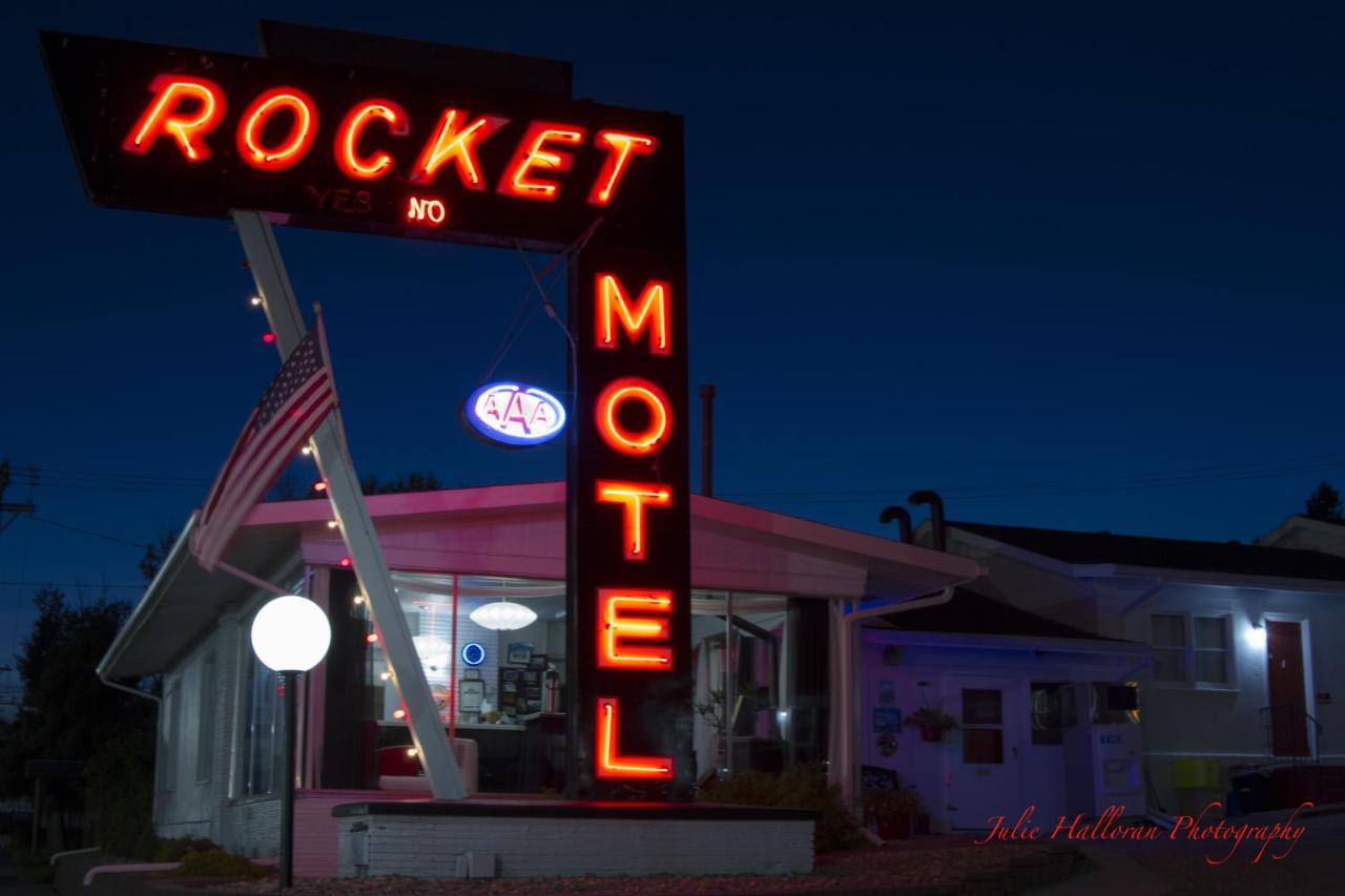 Rocket Motel Custer Exterior foto